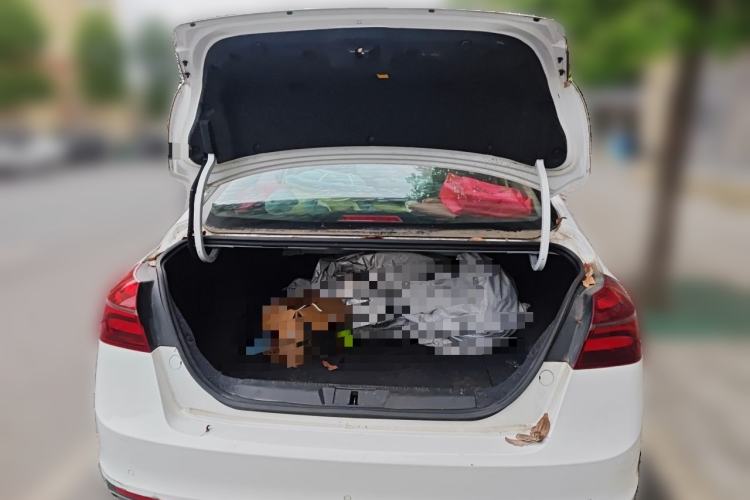 Used Geely Auto Emgrand 2019 Leading Edition 1.5L Manual Luxury Model China VI Standard Trunk