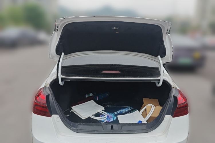 Used Geely Auto Emgrand 2019 Leading Edition 1.5L Manual Upgraded Connectivity Model China VI Standard Trunk
