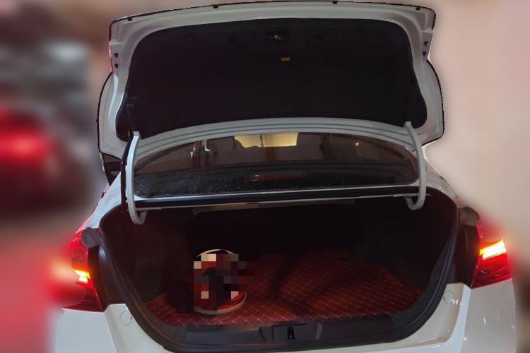 Used Geely Auto Emgrand 2019 Leading Edition 1.5L Manual Upgraded Connectivity Model China VI Standard Trunk