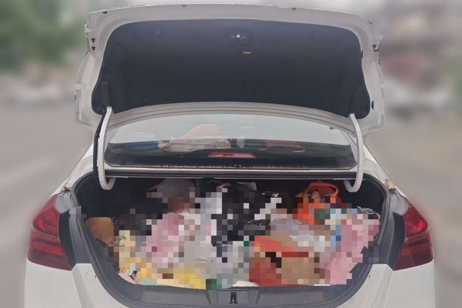 Used Geely Auto Emgrand 2019 Leading Edition 1.5L Manual Upward Asian Games Edition China VI Trunk