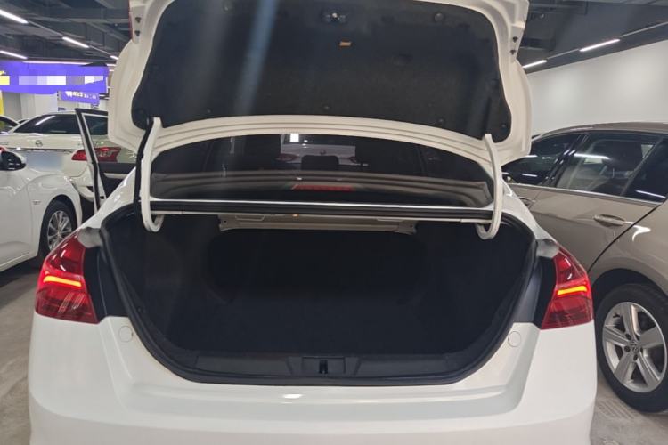 Used Geely Auto Emgrand 2019 Leading Edition 1.5L CVT Upward Asian Games Edition China VI Trunk
