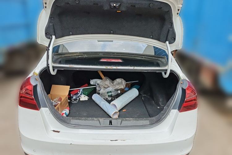 Used Geely Auto Emgrand 2019 Leading Edition 1.5L CVT Upward-Connected Model China VI Standard Trunk