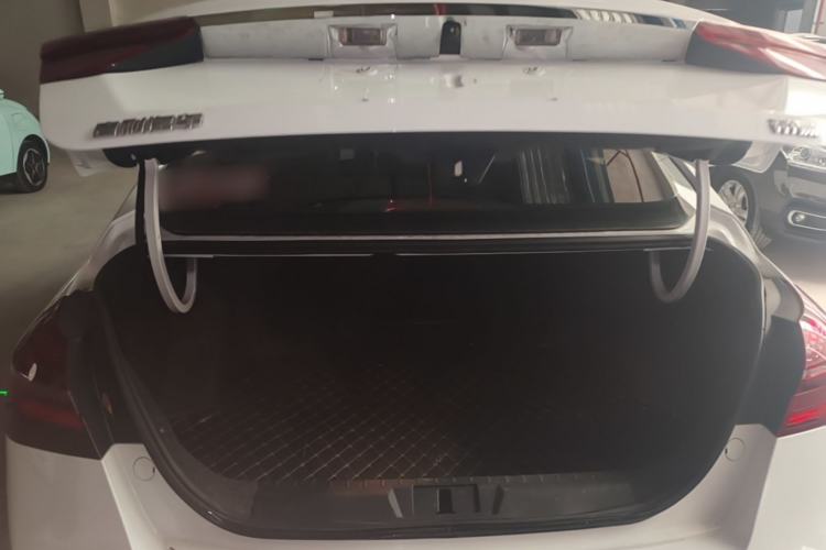 Used Geely Auto Emgrand 2019 Leading Edition 1.5L CVT Upward Asian Games Edition China VI Trunk