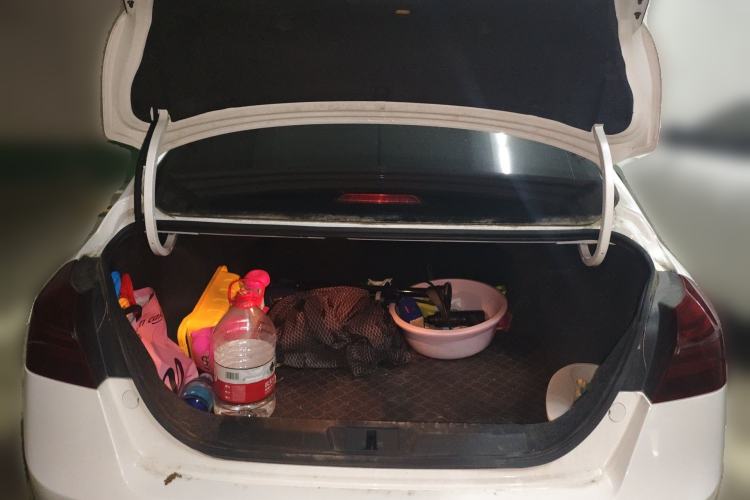 Used Geely Auto Emgrand 2019 Leading Edition 1.5L Manual Upgraded Connectivity Model China V Standard Trunk