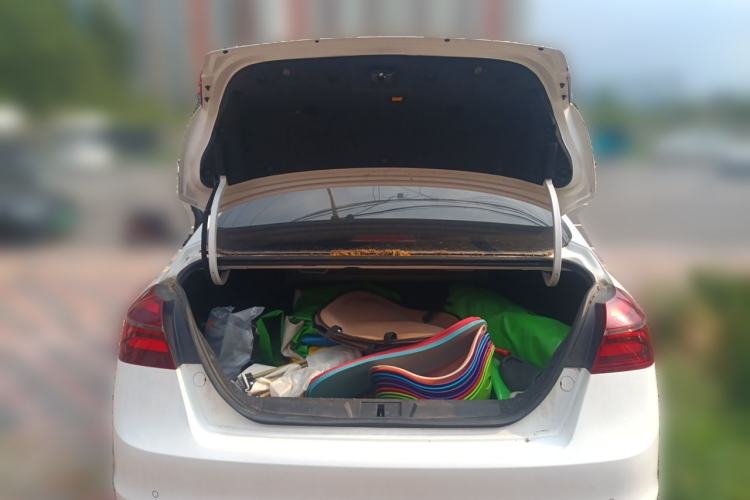 Used Geely Auto Emgrand 2019 Leading Edition 1.5L CVT Luxury Model China VI Standard Trunk