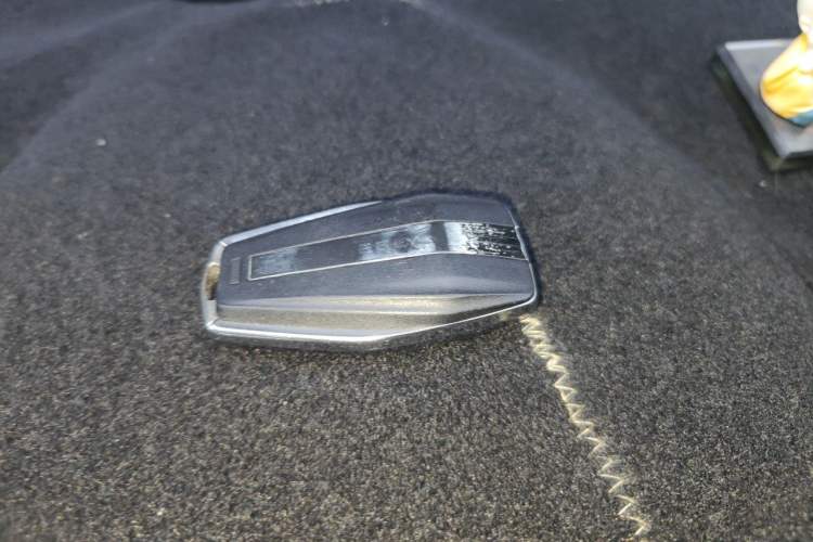 Used Geely Auto Emgrand 2019 Leading Edition 1.5L CVT Upward-Connected Model China VI Standard Vehicle Key