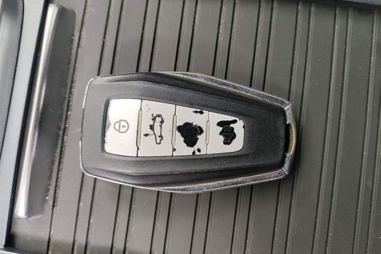 Used Geely Auto Emgrand 2019 Leading Edition 1.5L CVT Luxury Model China VI Standard Vehicle Key