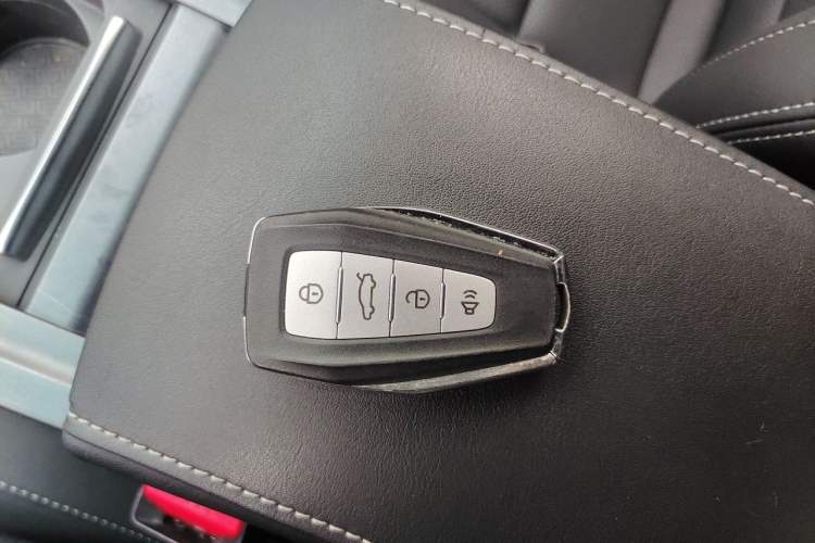 Used Geely Auto Emgrand 2019 Leading Edition 1.5L CVT Luxury Model China VI Standard Vehicle Key