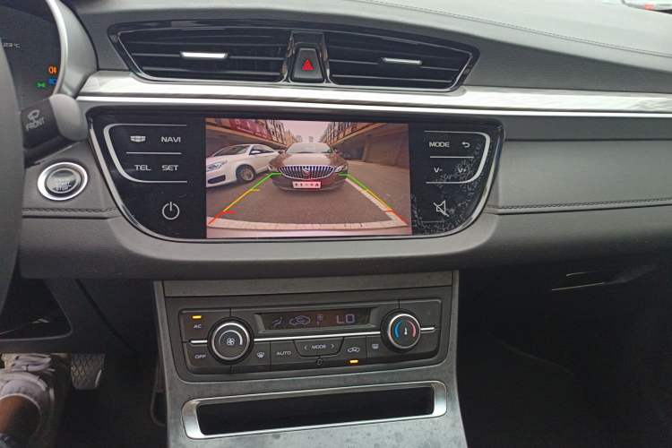 Used Geely Auto Emgrand 2019 Leading Edition 1.5L Manual Upward Asian Games Edition China VI Audio And AC Panel