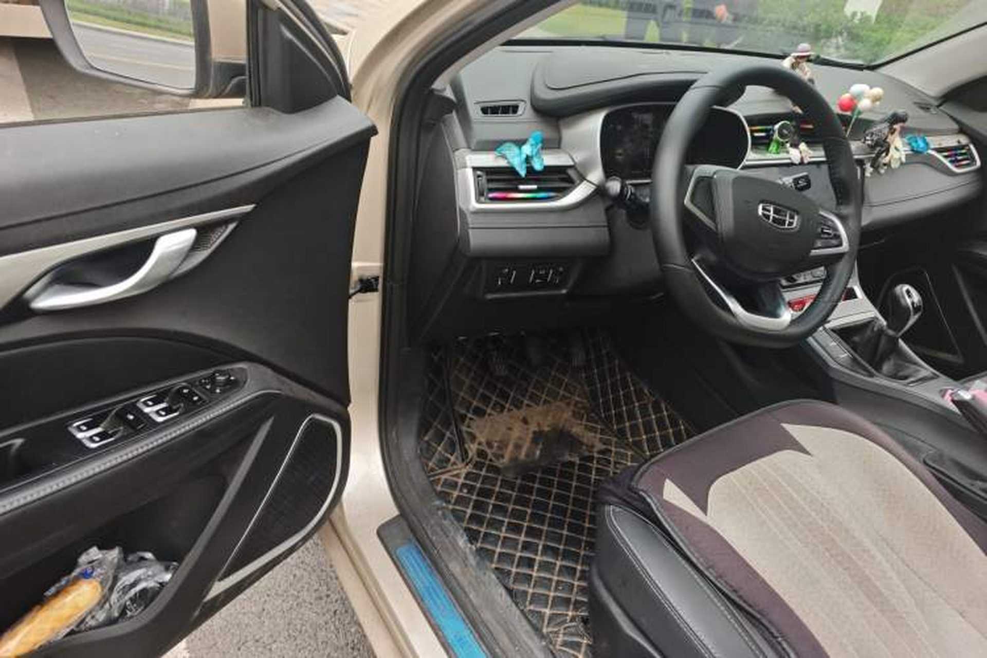 Used Geely Auto Emgrand 2019 Leading Edition 1.5L Manual Upward Asian Games Edition China VI Driver Seat