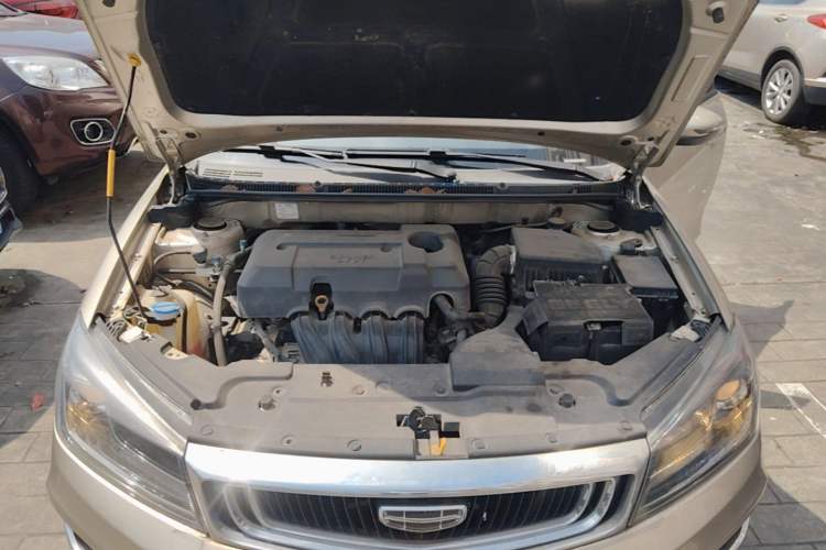 Used Geely Auto Emgrand 2019 Leading Edition 1.5L Manual Luxury Model China VI Standard Engine Bay