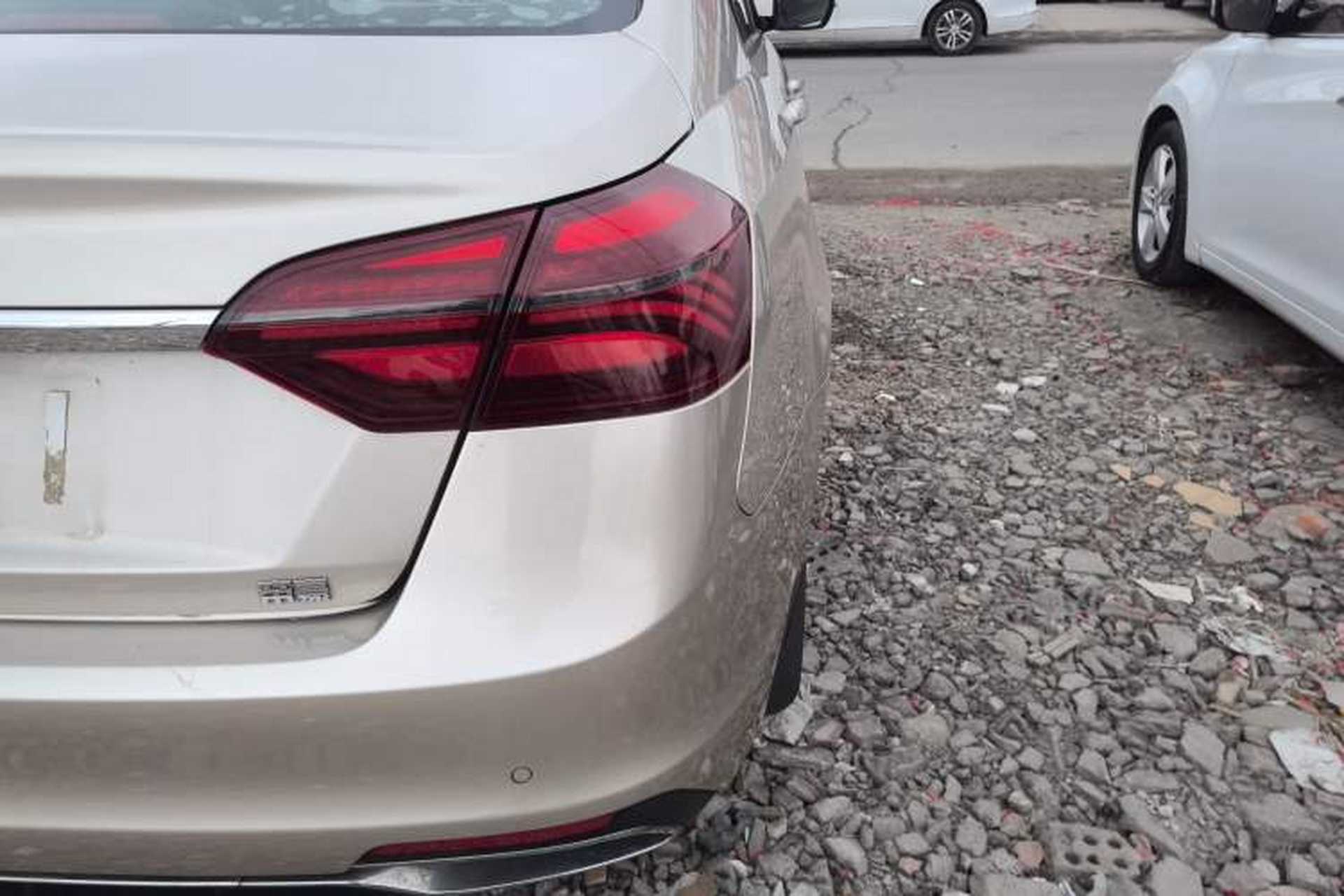 Used Geely Auto Emgrand 2019 Leading Edition 1.5L Manual Luxury Model China VI Standard Exterior 3