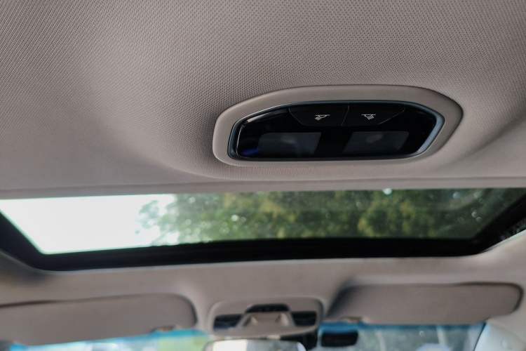 Used Geely Auto Emgrand 2019 Leading Edition 1.5L Manual Upward Asian Games Edition China VI Headliner