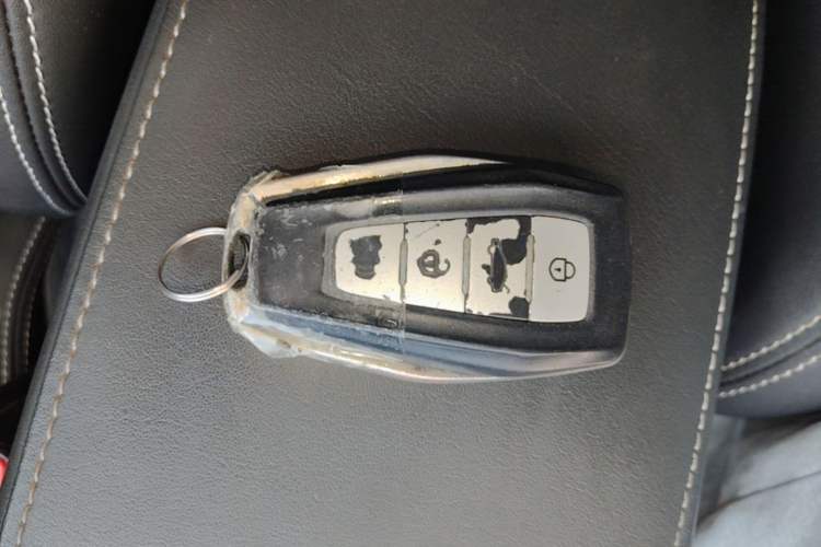 Used Geely Auto Emgrand 2019 Leading Edition 1.5L Manual Luxury Model China VI Standard Interior 1