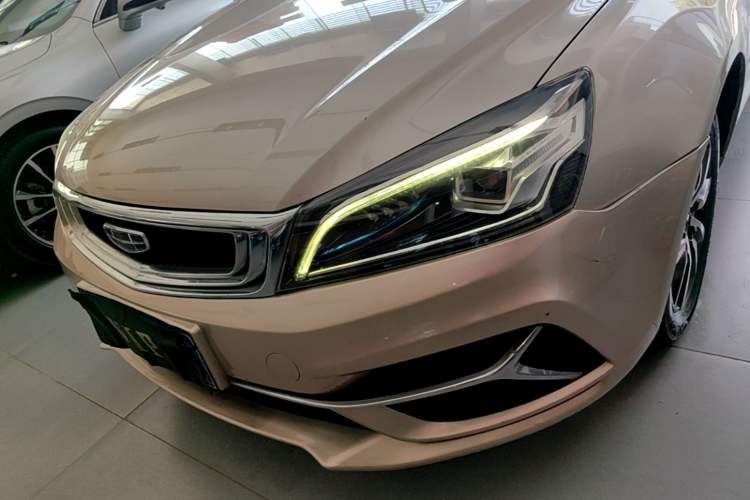 Used Geely Auto Emgrand 2019 Leading Edition 1.5L CVT Upward-Connected Model China VI Standard Left Front Headlight