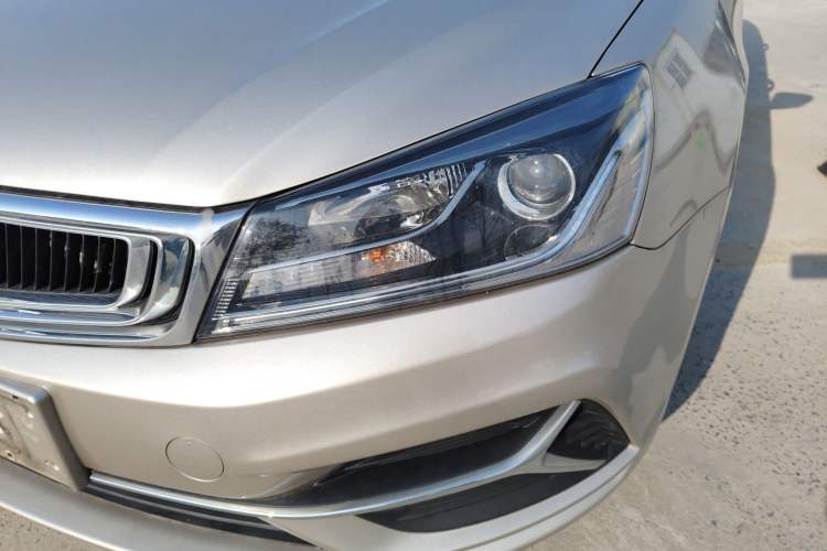 Used Geely Auto Emgrand 2019 Leading Edition 1.5L CVT Luxury Model China VI Standard Left Front Headlight