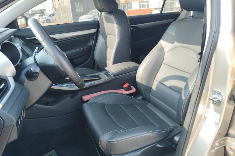 Used Geely Auto Emgrand 2019 Leading Edition 1.5L CVT Luxury Model China VI Standard Left Front Seat
