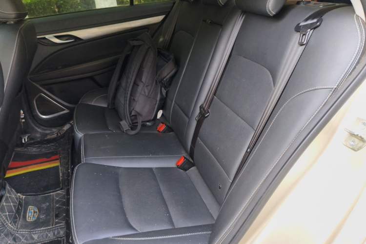 Used Geely Auto Emgrand 2019 Leading Edition 1.5L Manual Upward Asian Games Edition China VI Left Rear Seat