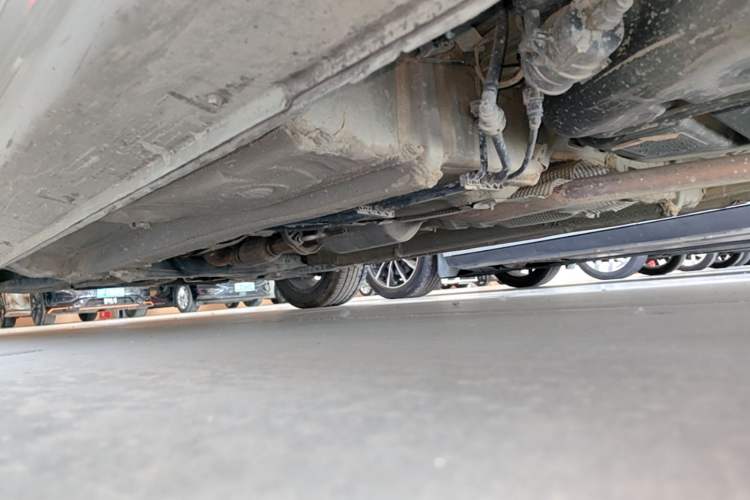 Used Geely Auto Emgrand 2019 Leading Edition 1.5L CVT Upward-Connected Model China VI Standard Left Side Sill