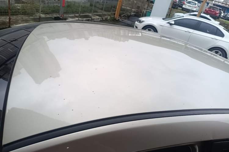 Used Geely Auto Emgrand 2019 Leading Edition 1.5L CVT Luxury Model China VI Standard Roof