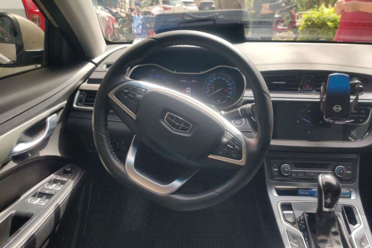 Used Geely Auto Emgrand 2019 Leading Edition 1.5L CVT Luxury Model China V Standard Steering Wheel