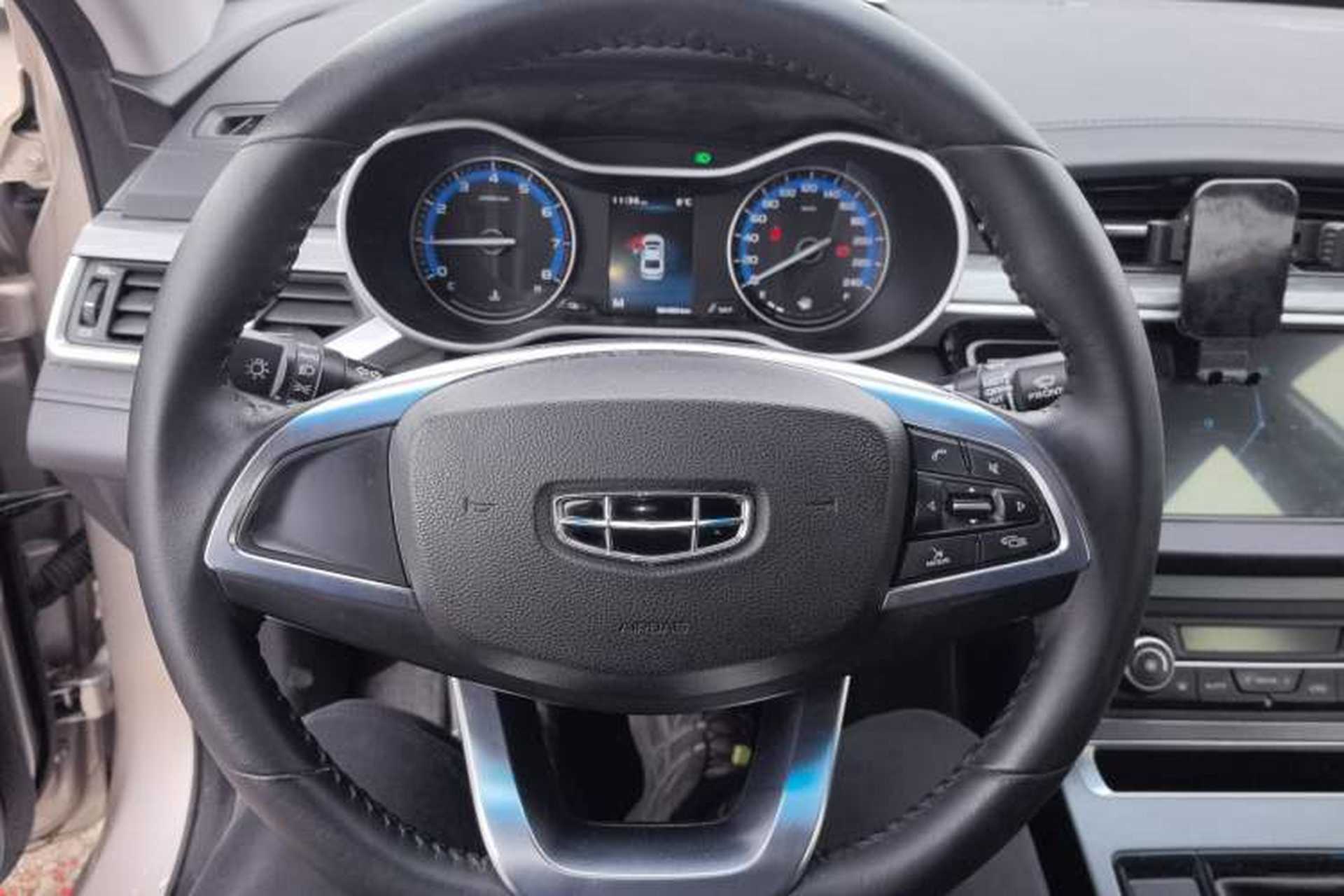 Used Geely Auto Emgrand 2019 Leading Edition 1.5L Manual Luxury Model China VI Standard Steering Wheel