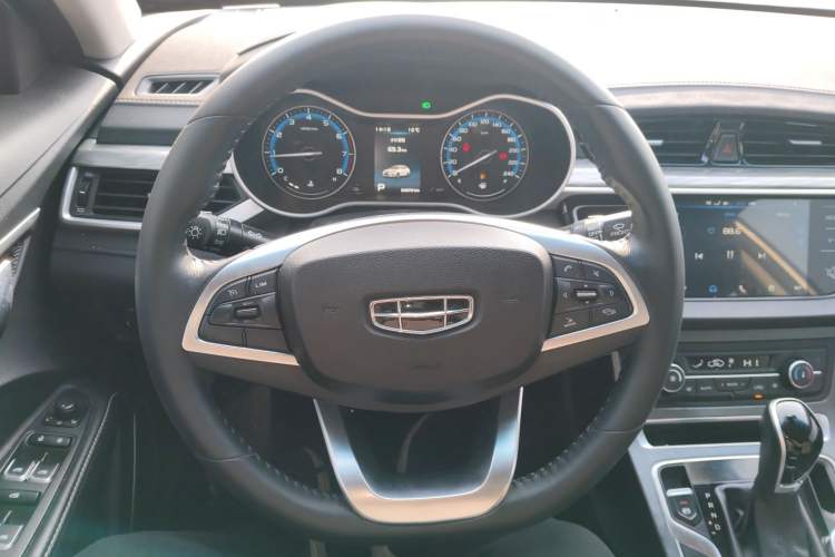 Used Geely Auto Emgrand 2019 Leading Edition 1.5L CVT Luxury Model China VI Standard Steering Wheel