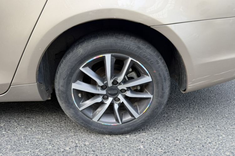 Used Geely Auto Emgrand 2020 1.5L Manual Upward Edition Exterior 8