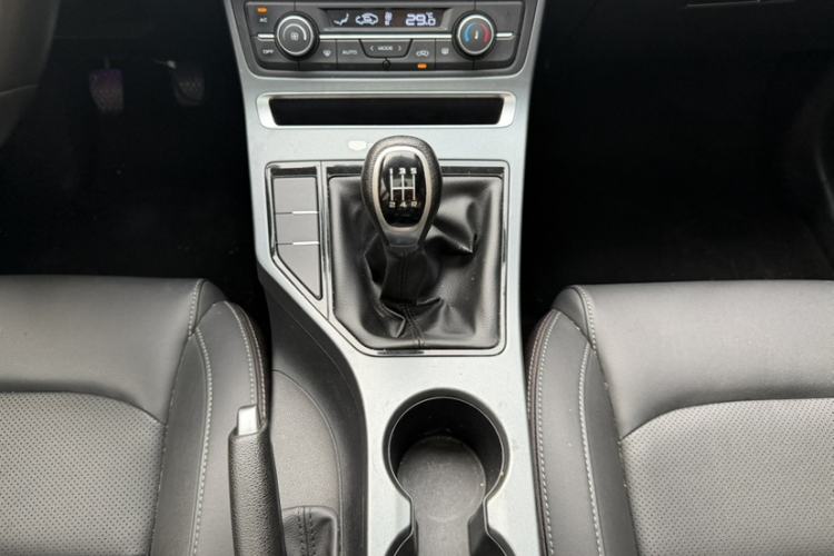 Used Geely Auto Emgrand 2020 1.5L Manual Upward Edition Gear Lever