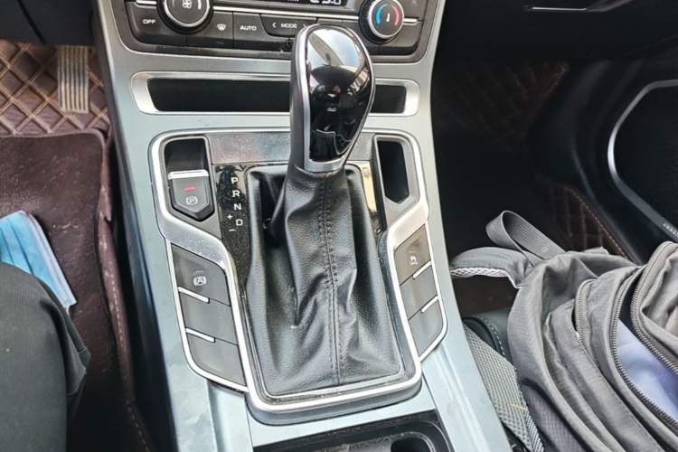 Used Geely Auto Emgrand 2020 1.5L CVT Upward Version Gear Lever