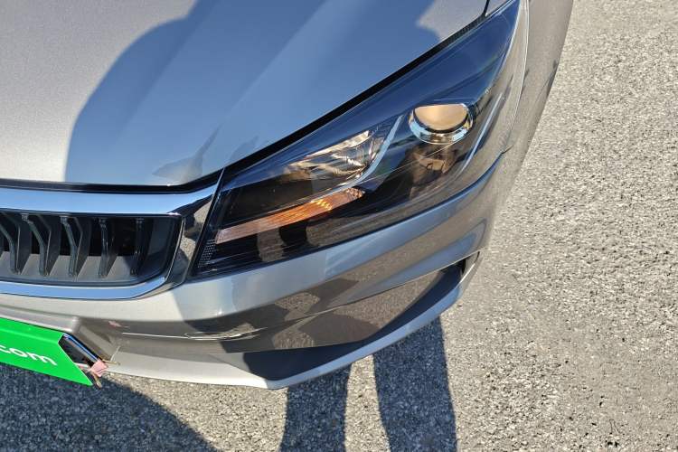 Used Geely Auto Emgrand 2020 1.5L Manual Luxury Model Left Front Headlight
