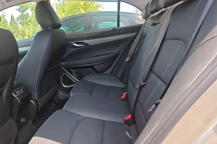 Used Geely Auto Emgrand 2020 1.5L CVT Upward Version Left Rear Seat