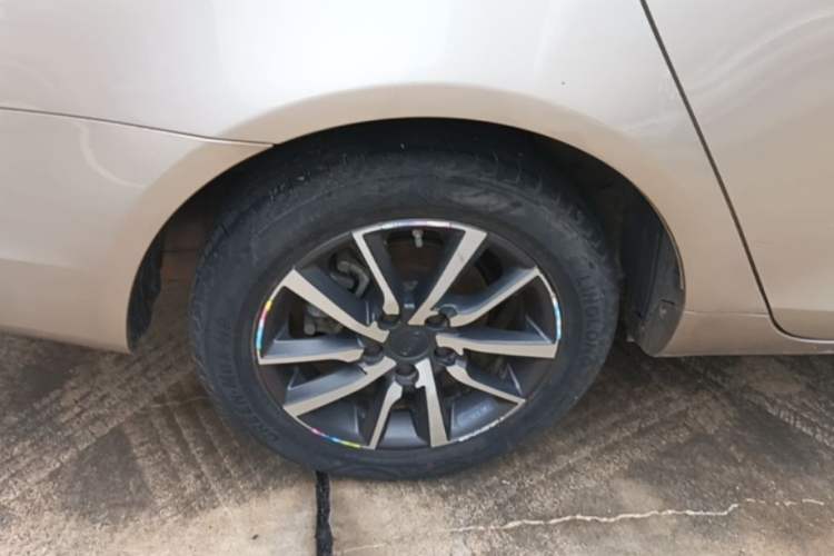 Used Geely Auto Emgrand 2020 1.5L Manual Upward Edition Right Rear Wheel Hub