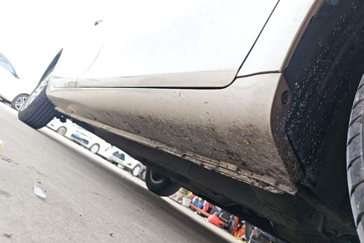 Used Geely Auto Emgrand 2020 1.5L CVT Luxury Model Right Side Sill