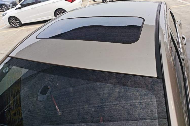 Used Geely Auto Emgrand 2020 1.5L CVT Luxury Model Roof