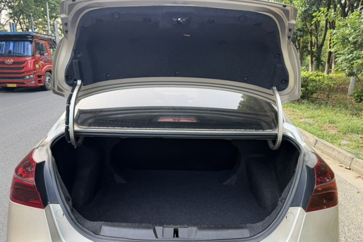 Used Geely Auto Emgrand 2020 1.5L Manual Upward Edition Trunk