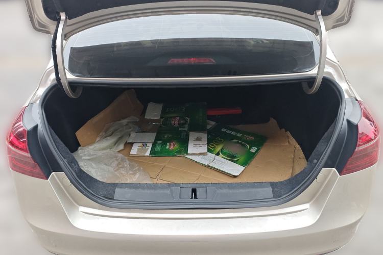 Used Geely Auto Emgrand 2020 1.5L CVT Upward Version Trunk