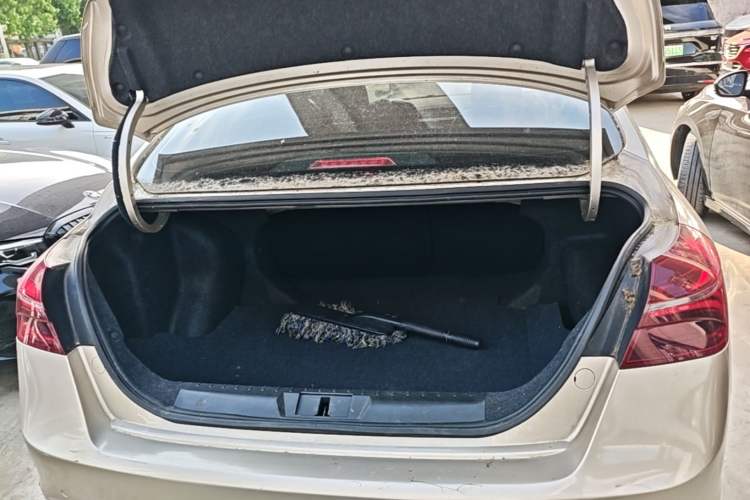 Used Geely Auto Emgrand 2020 1.5L CVT Upward Version Trunk