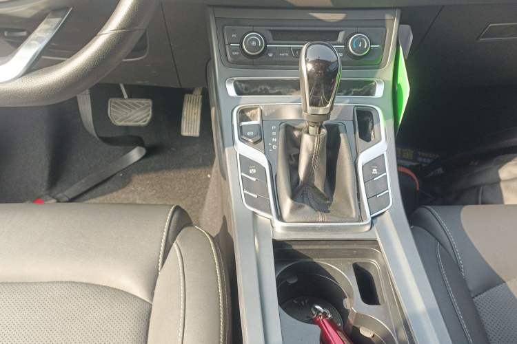 Used Geely Auto Emgrand 2020 1.5L CVT Luxury Model Gear Lever