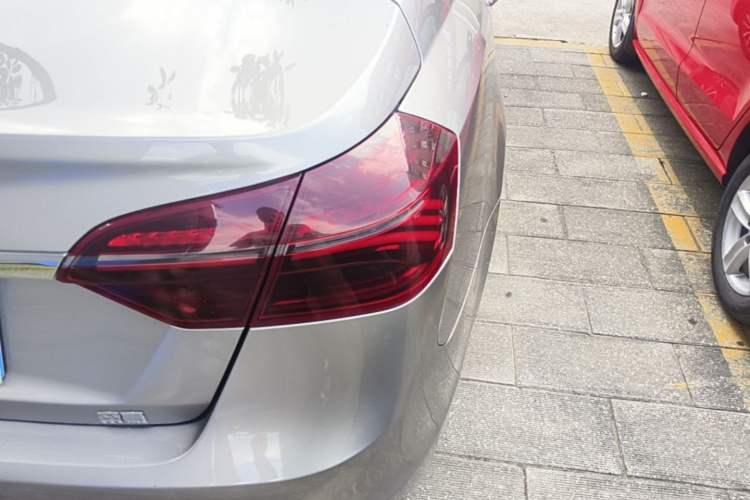 Used Geely Auto Emgrand 2020 1.5L CVT Upward Version Right Rear Taillight