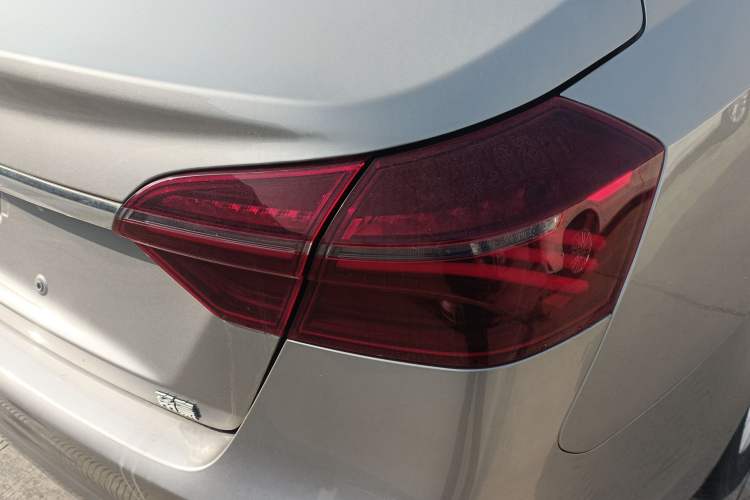 Used Geely Auto Emgrand 2020 1.5L CVT Luxury Model Right Rear Taillight