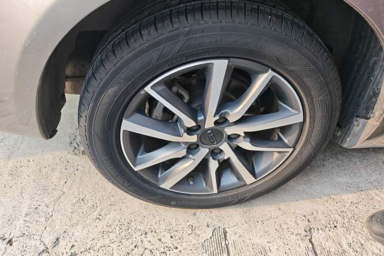 Used Geely Auto Emgrand 2020 1.5L CVT Upward Version Right Rear Wheel Hub