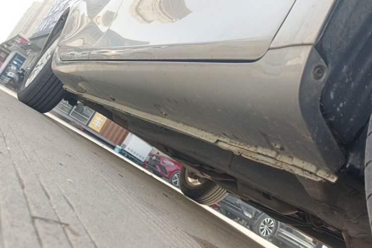 Used Geely Auto Emgrand 2020 1.5L CVT Luxury Model Right Side Sill