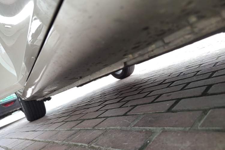 Used Geely Auto Emgrand 2020 1.5L CVT Upward Version Right Side Sill