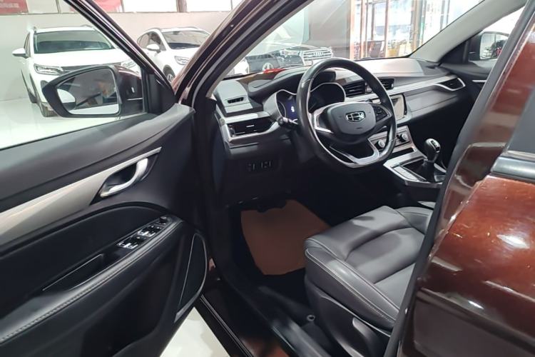 Used Geely Auto Emgrand 2020 1.5L Manual Luxury Model Driver Seat