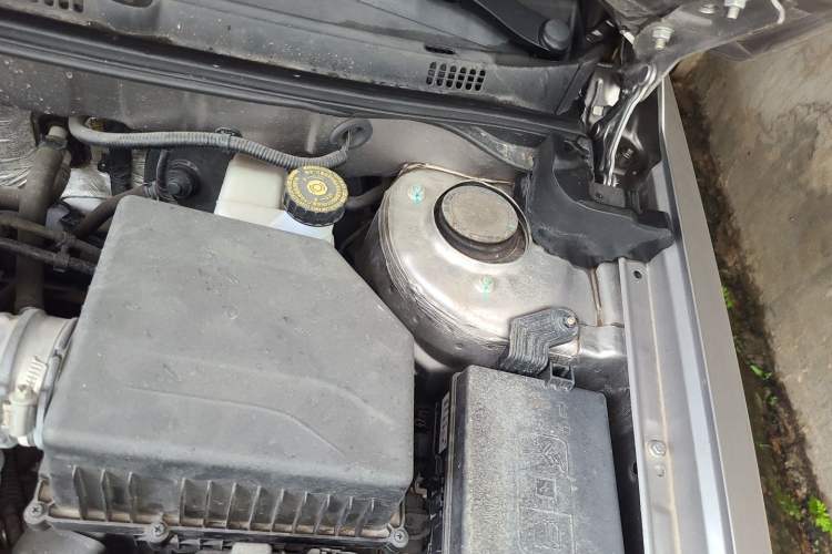 Used Geely Auto Emgrand 2020 1.5L Manual Upward Edition Engine Bay Left