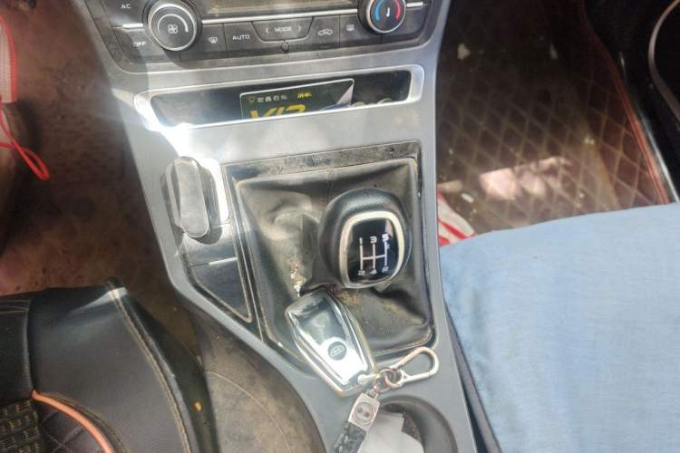 Used Geely Auto Emgrand 2020 1.5L Manual Luxury Model Gear Lever