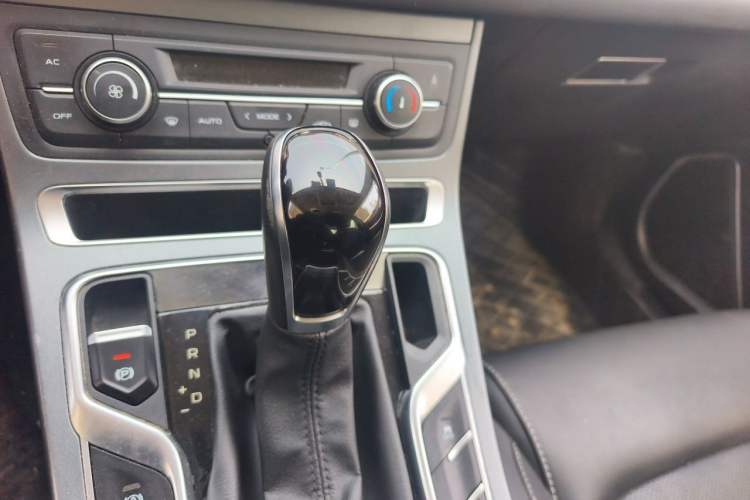 Used Geely Auto Emgrand 2020 1.5L CVT Upward Version Gear Lever