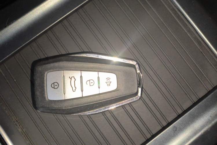 Used Geely Auto Emgrand 2020 1.5L CVT Luxury Model Interior 1