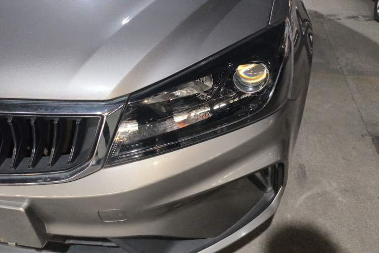 Used Geely Auto Emgrand 2020 1.5L CVT Luxury Model Left Front Headlight